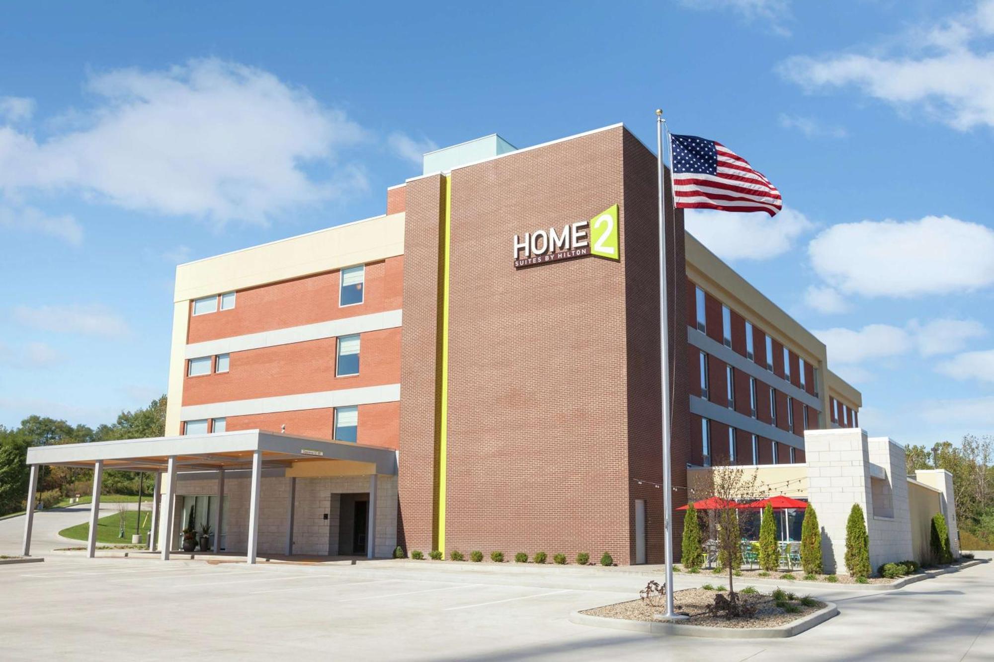 Home2 Suites By Hilton Youngstown Exterior photo